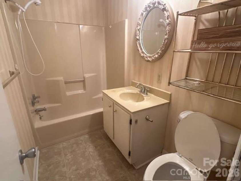 2073 John Munn Road, Bethune, SC 29009.  MLS# CAR4354542, YatesRealty ID 3300. 