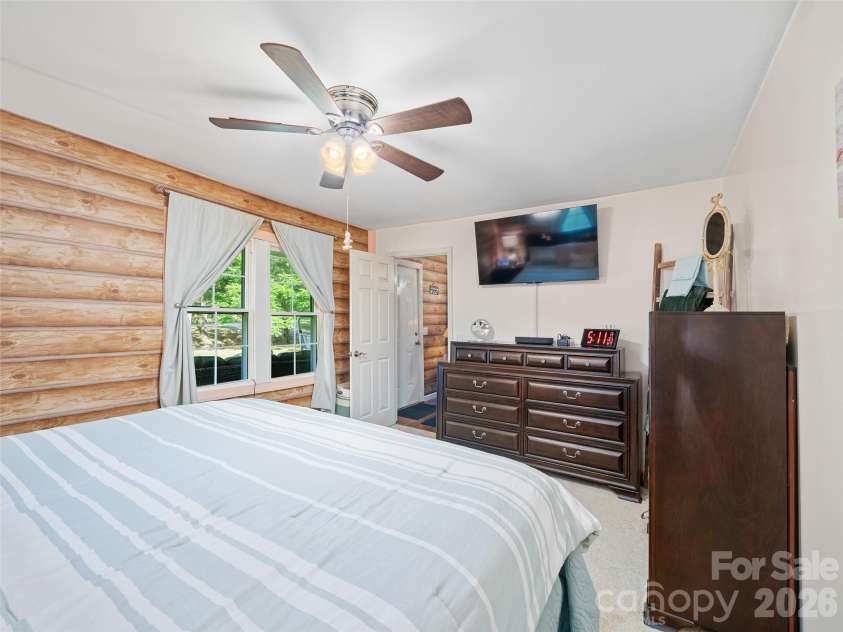 232 Langford Branch Road, Burnsville, NC 28714.  MLS# CAR4393285, YatesRealty ID 33000. 