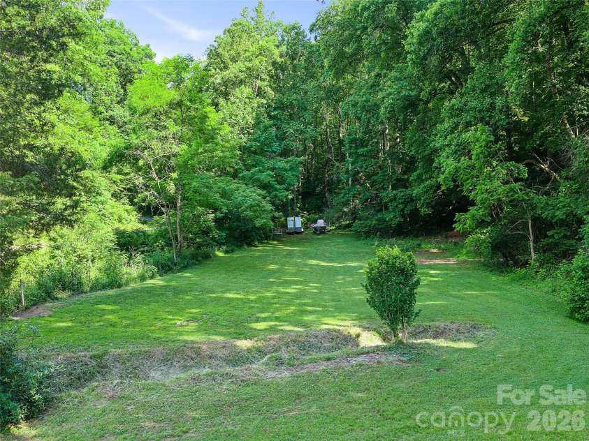 232 Langford Branch Road, Burnsville, NC 28714.  MLS# CAR4393285, YatesRealty ID 33000. 