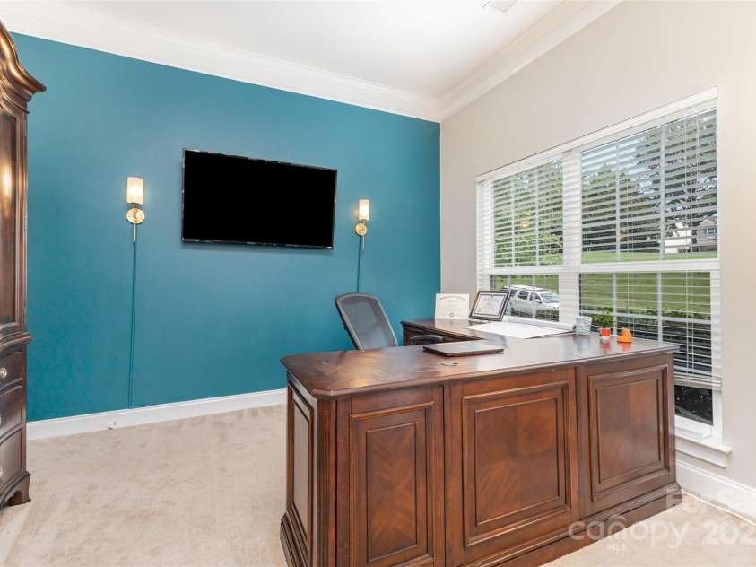 7521 Chaddsley Drive, Huntersville, NC 28078.  MLS# CAR4292056, YatesRealty ID 33000. 