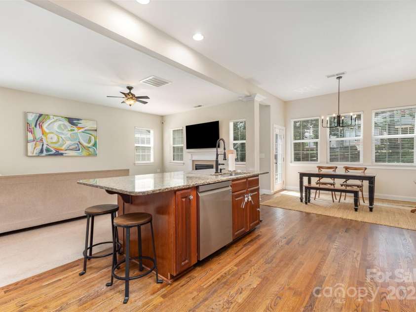 7521 Chaddsley Drive, Huntersville, NC 28078.  MLS# CAR4292056, YatesRealty ID 33000. 