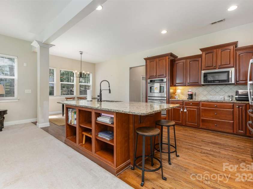 7521 Chaddsley Drive, Huntersville, NC 28078.  MLS# CAR4292056, YatesRealty ID 33000. 