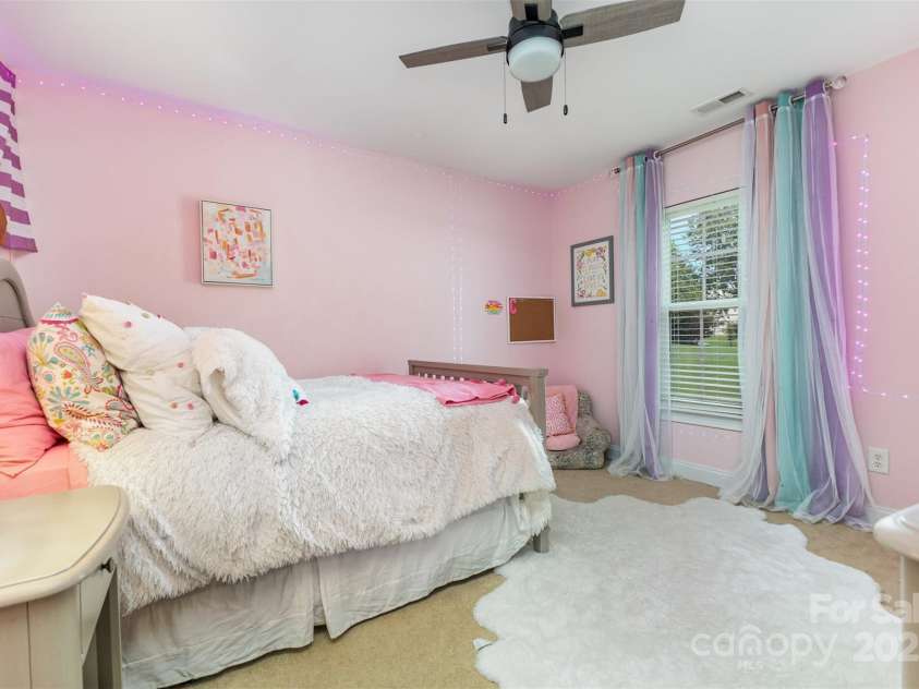 7521 Chaddsley Drive, Huntersville, NC 28078.  MLS# CAR4292056, YatesRealty ID 33000. 
