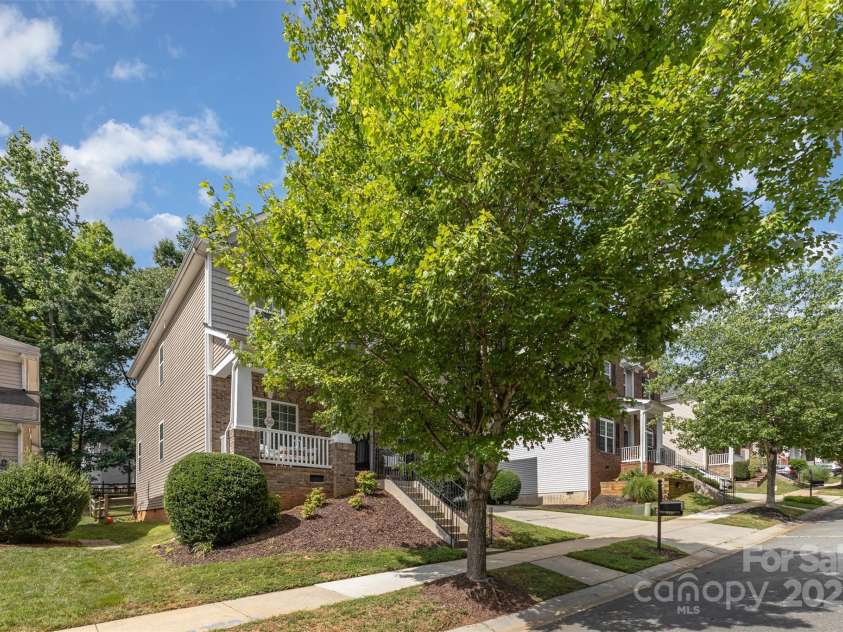 7521 Chaddsley Drive, Huntersville, NC 28078.  MLS# CAR4292056, YatesRealty ID 33000. 