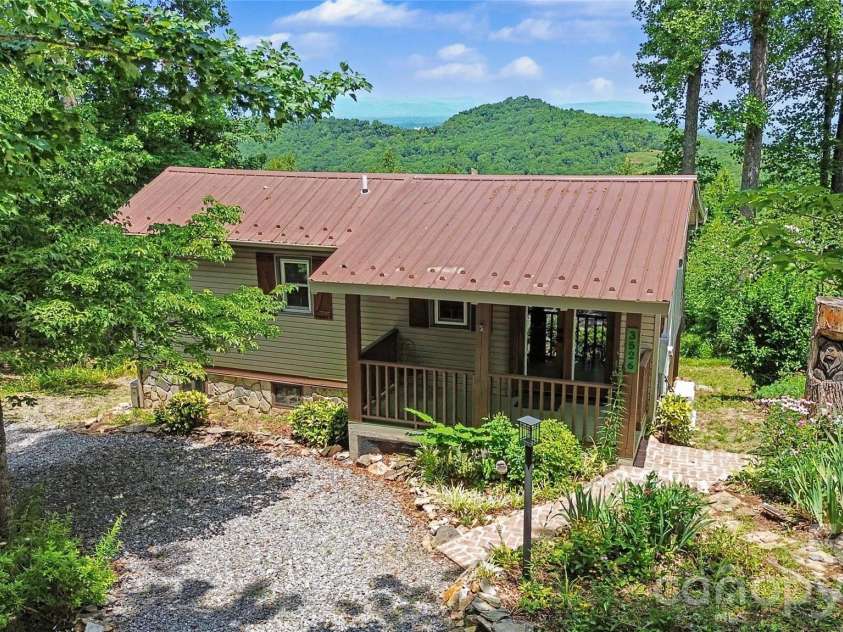 3526 Dogwood Lane, Morganton, NC 28655.  MLS# CAR4396368, YatesRealty ID 33003. 