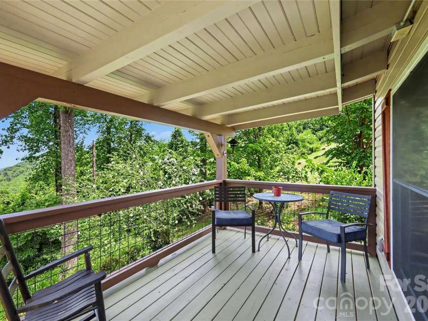3526 Dogwood Lane, Morganton, NC 28655.  MLS# CAR4396368, YatesRealty ID 33003. 