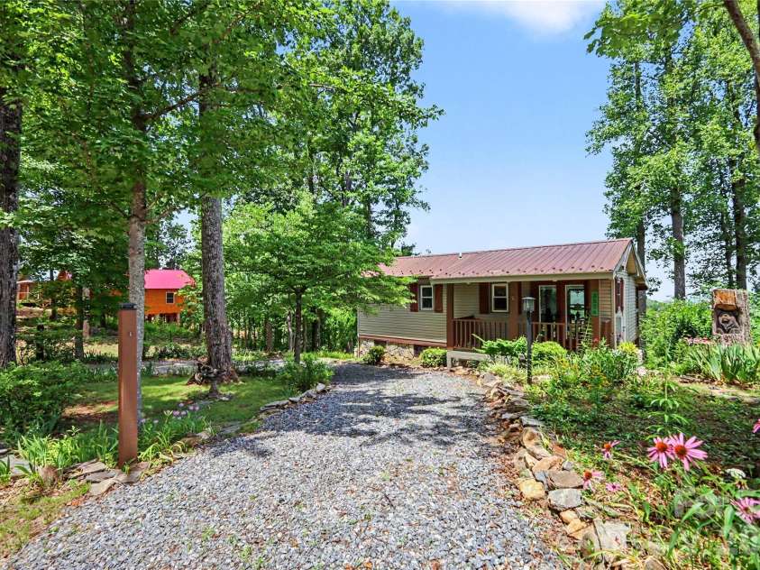 3526 Dogwood Lane, Morganton, NC 28655.  MLS# CAR4396368, YatesRealty ID 33003. 