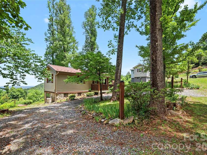 3526 Dogwood Lane, Morganton, NC 28655.  MLS# CAR4396368, YatesRealty ID 33003. 