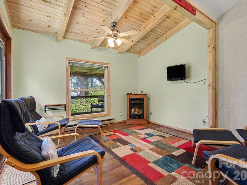 3526 Dogwood Lane, Morganton, NC 28655.  MLS# CAR4396368, YatesRealty ID 33003. 