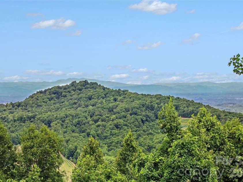 3526 Dogwood Lane, Morganton, NC 28655.  MLS# CAR4396368, YatesRealty ID 33003. 