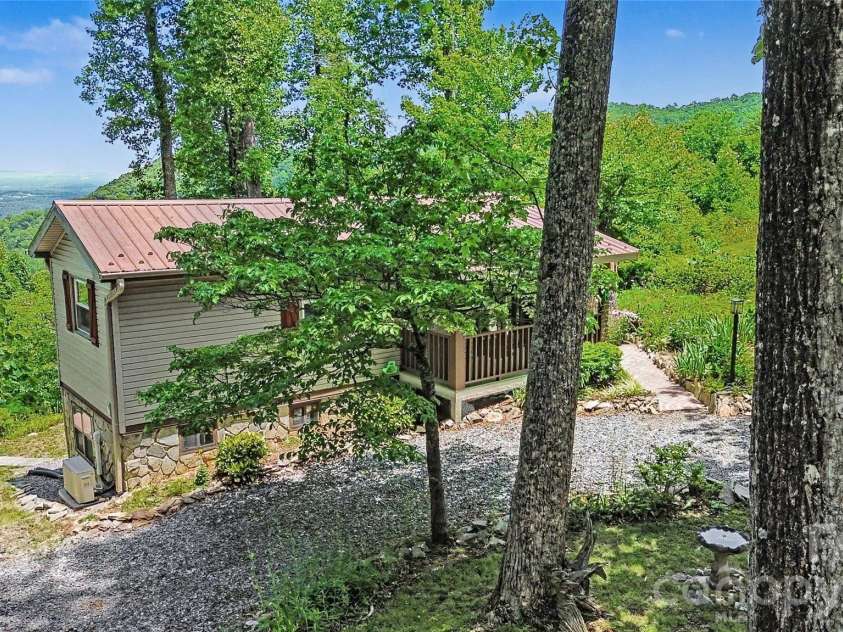 3526 Dogwood Lane, Morganton, NC 28655.  MLS# CAR4396368, YatesRealty ID 33003. 