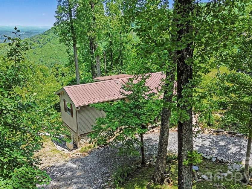 3526 Dogwood Lane, Morganton, NC 28655.  MLS# CAR4396368, YatesRealty ID 33003. 