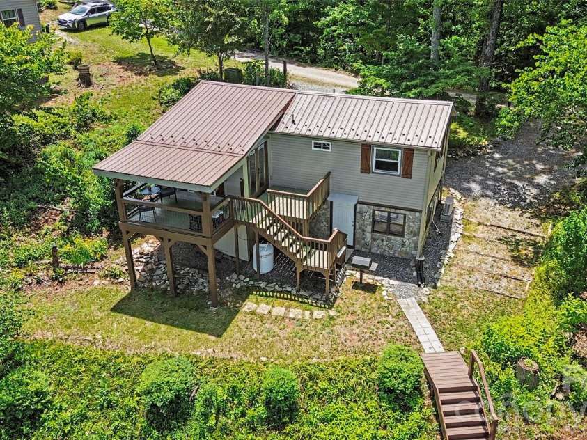 3526 Dogwood Lane, Morganton, NC 28655.  MLS# CAR4396368, YatesRealty ID 33003. 