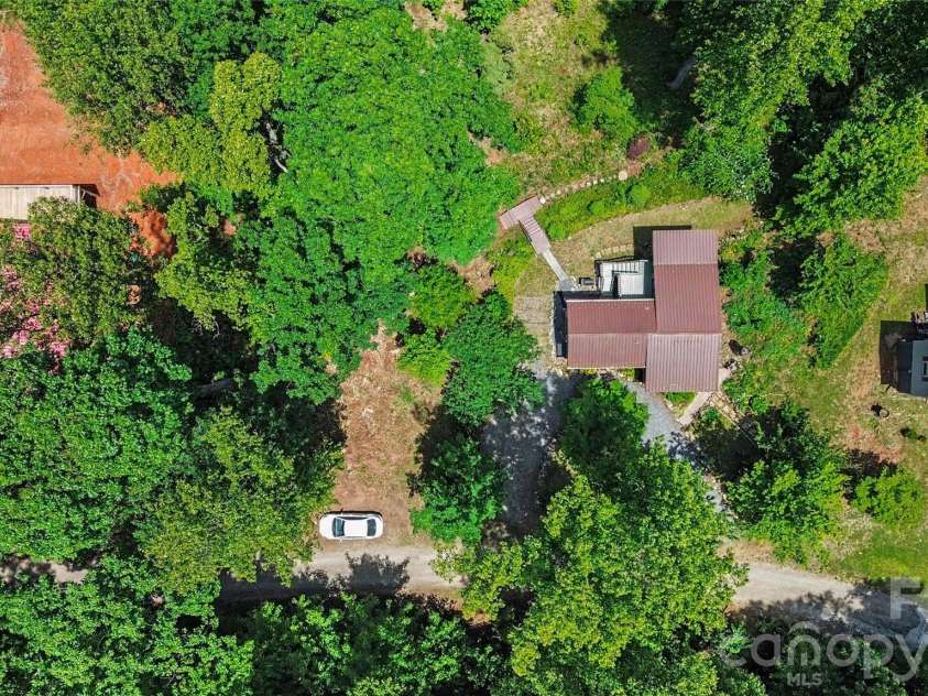 3526 Dogwood Lane, Morganton, NC 28655.  MLS# CAR4396368, YatesRealty ID 33003. 