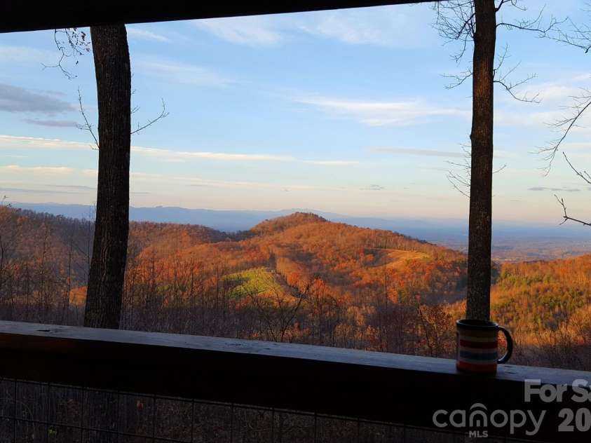 3526 Dogwood Lane, Morganton, NC 28655.  MLS# CAR4396368, YatesRealty ID 33003. 