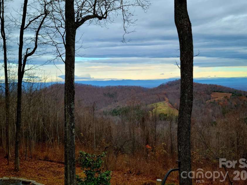 3526 Dogwood Lane, Morganton, NC 28655.  MLS# CAR4396368, YatesRealty ID 33003. 