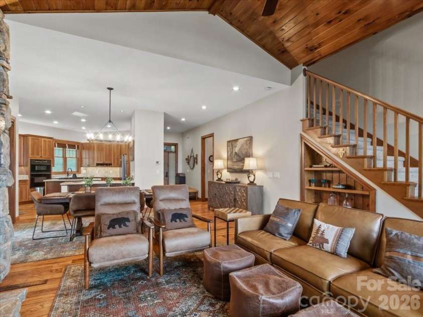 151 Spring Rock Road, Burnsville, NC 28714.  MLS# CAR4392495, YatesRealty ID 33004. 