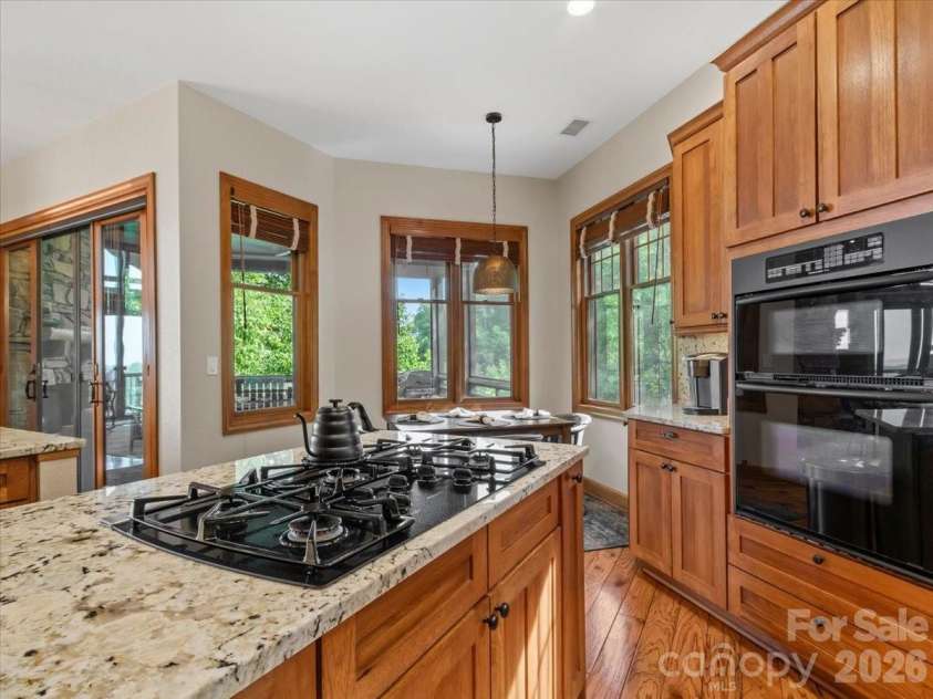 151 Spring Rock Road, Burnsville, NC 28714.  MLS# CAR4392495, YatesRealty ID 33004. 