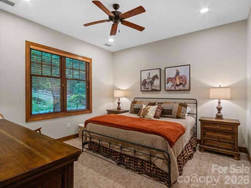 151 Spring Rock Road, Burnsville, NC 28714.  MLS# CAR4392495, YatesRealty ID 33004. 