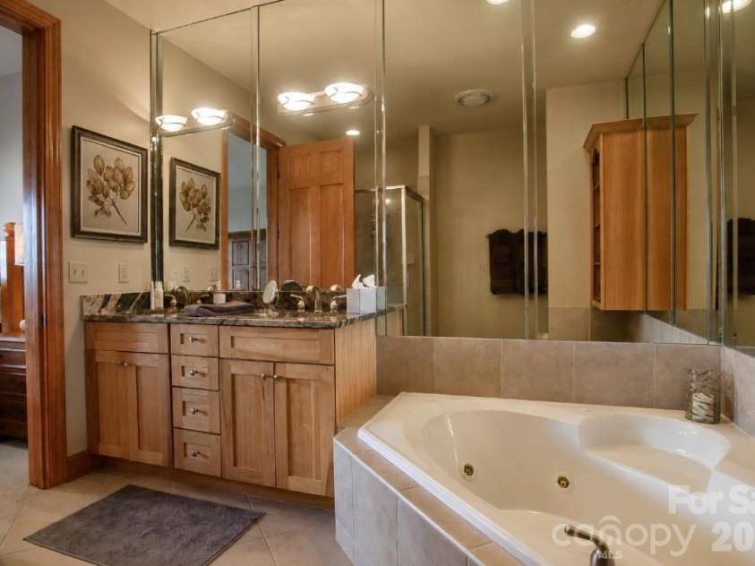 151 Spring Rock Road, Burnsville, NC 28714.  MLS# CAR4414674, YatesRealty ID 33004. 