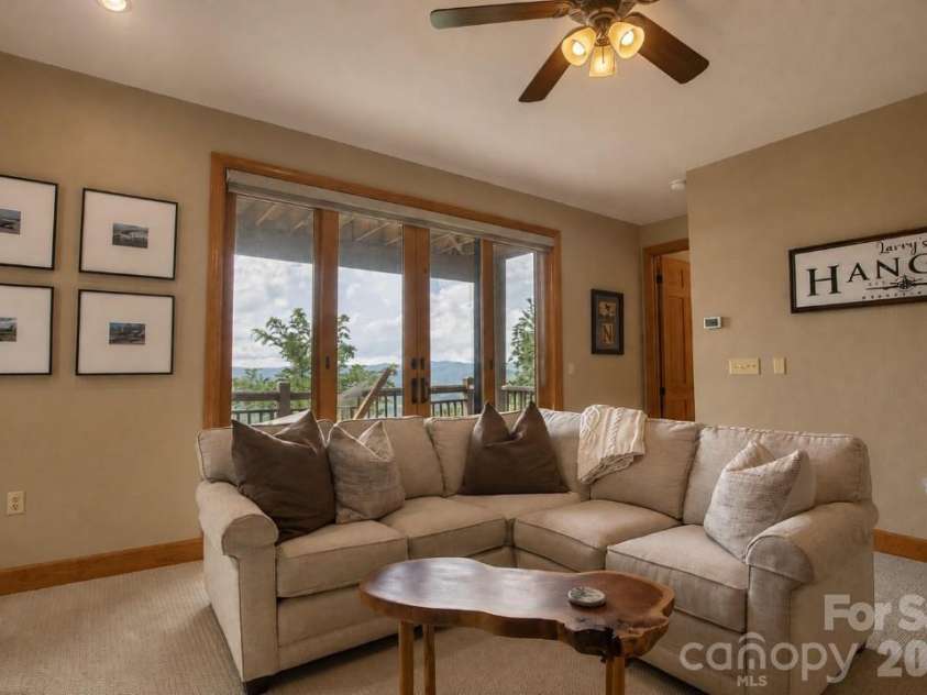 151 Spring Rock Road, Burnsville, NC 28714.  MLS# CAR4414674, YatesRealty ID 33004. 