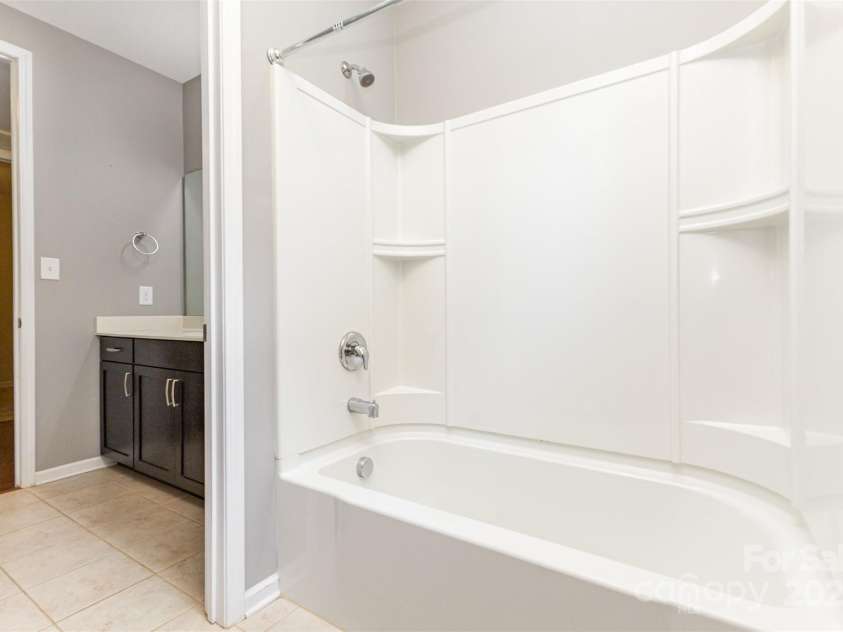605 Planters Way, Mount Holly, NC 28120.  MLS# CAR4292516, YatesRealty ID 33004. 