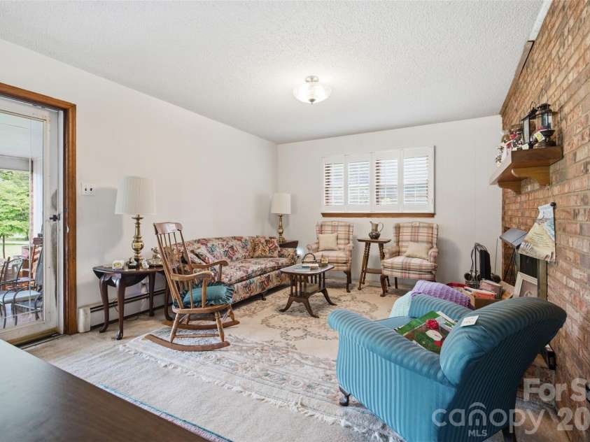478 River Hill Road, Statesville, NC 28625.  MLS# CAR4384969, YatesRealty ID 33006. 