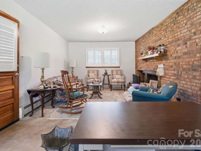 478 River Hill Road, Statesville, NC 28625.  MLS# CAR4384969, YatesRealty ID 33006. 