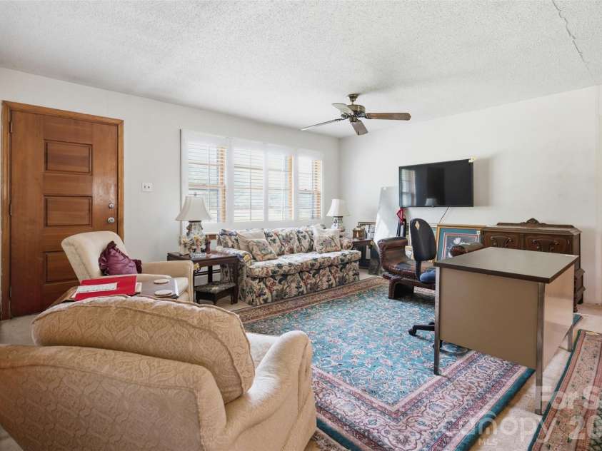 478 River Hill Road, Statesville, NC 28625.  MLS# CAR4384969, YatesRealty ID 33006. 