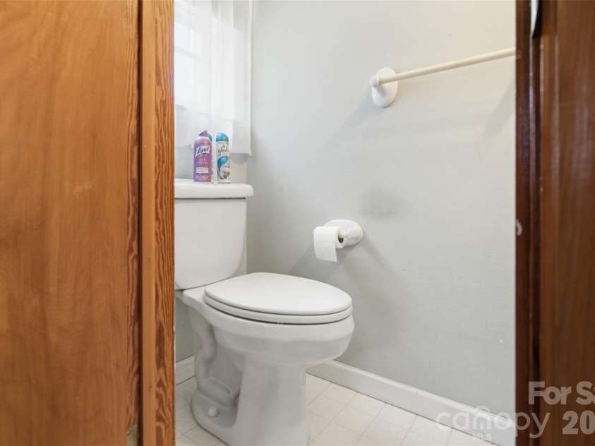 478 River Hill Road, Statesville, NC 28625.  MLS# CAR4384969, YatesRealty ID 33006. 