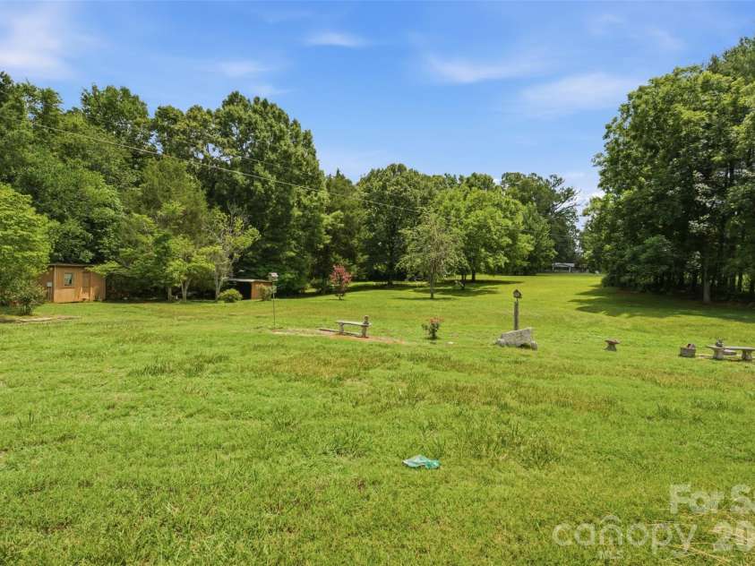 478 River Hill Road, Statesville, NC 28625.  MLS# CAR4384969, YatesRealty ID 33006. 