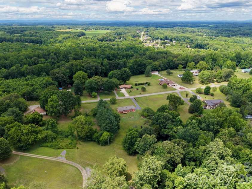 478 River Hill Road, Statesville, NC 28625.  MLS# CAR4384969, YatesRealty ID 33006. 