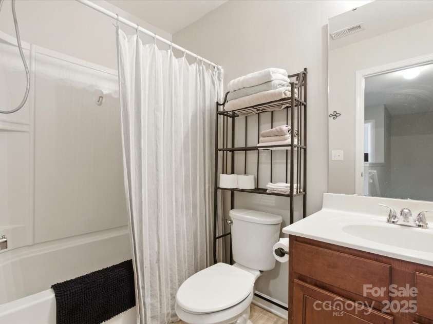 10211 Green Grass Road, Charlotte, NC 28227.  MLS# CAR4293063, YatesRealty ID 33007. 
