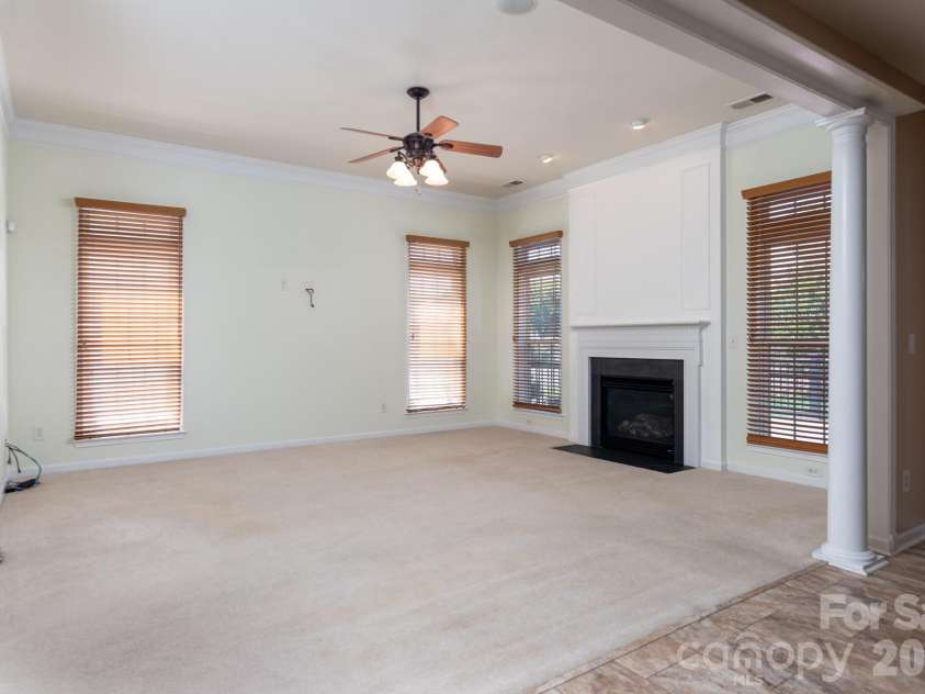 15417 Troubadour Lane, Huntersville, NC 28078.  MLS# CAR4384552, YatesRealty ID 33007. 