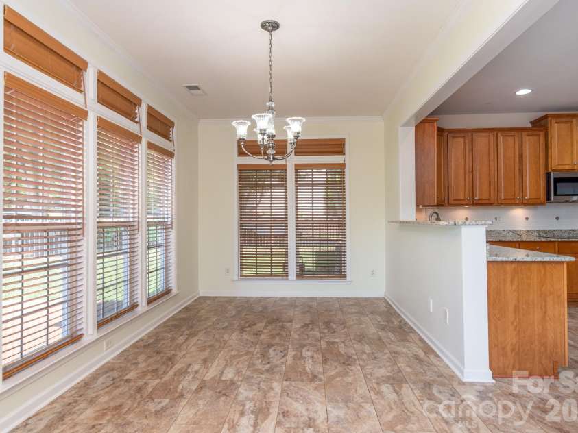 15417 Troubadour Lane, Huntersville, NC 28078.  MLS# CAR4384552, YatesRealty ID 33007. 