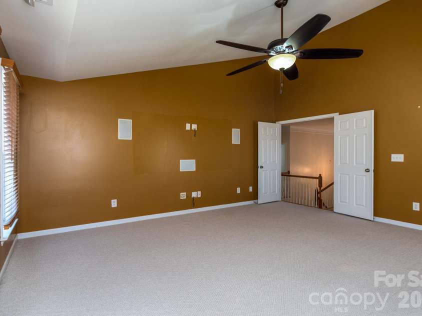 15417 Troubadour Lane, Huntersville, NC 28078.  MLS# CAR4384552, YatesRealty ID 33007. 