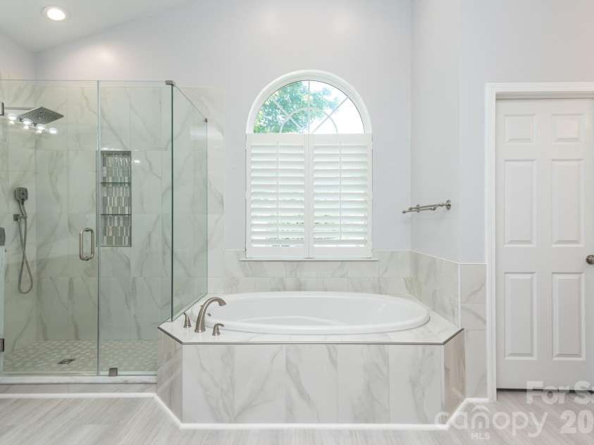 15417 Troubadour Lane, Huntersville, NC 28078.  MLS# CAR4384552, YatesRealty ID 33007. 