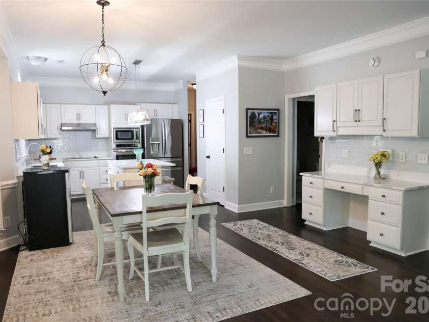 9234 Brechin Drive, Charlotte, NC 28277.  MLS# CAR4368306, YatesRealty ID 33008. 