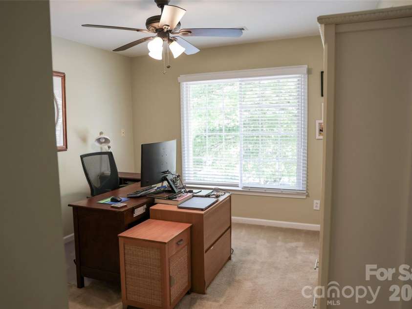 9234 Brechin Drive, Charlotte, NC 28277.  MLS# CAR4368306, YatesRealty ID 33008. BR 4 or Office