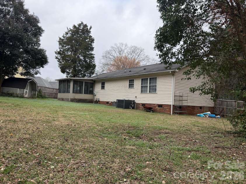 2479 Barnhardt Avenue, Concord, NC 28027.  MLS# CAR4355076, YatesRealty ID 3301. 