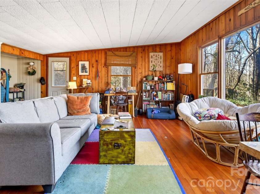 951,953,955,959 NC 9 Highway, Black Mountain, NC 28711.  MLS# CAR4342594, YatesRealty ID 3301. 