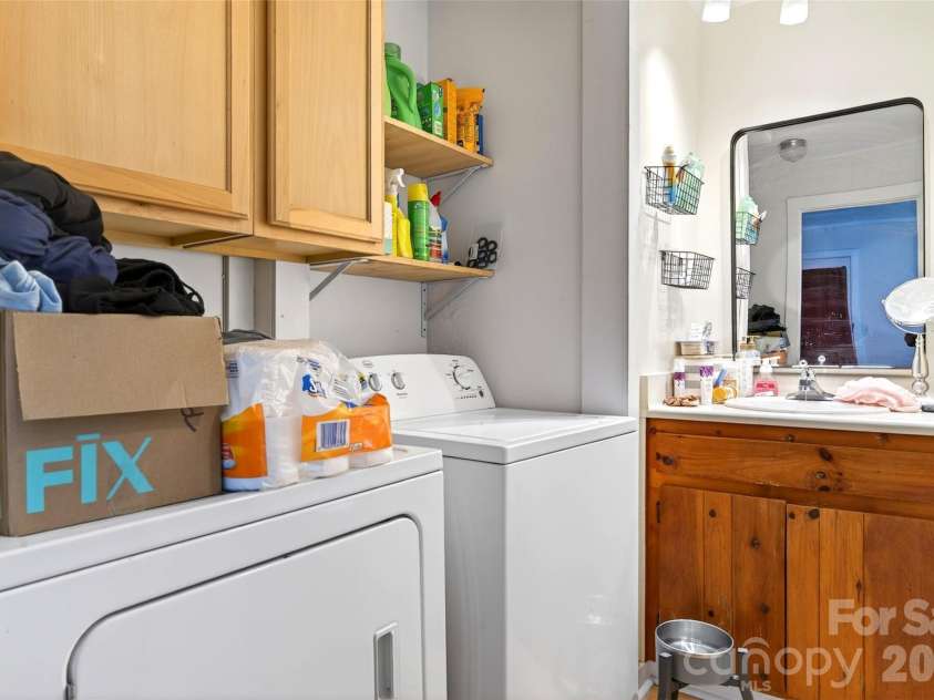 951,953,955,959 NC 9 Highway, Black Mountain, NC 28711.  MLS# CAR4342594, YatesRealty ID 3301. 