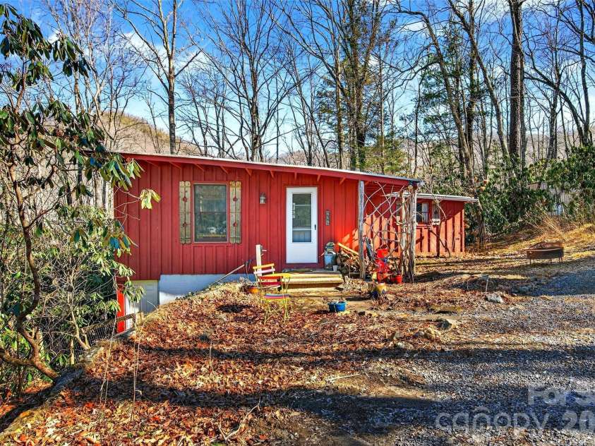 951,953,955,959 NC 9 Highway, Black Mountain, NC 28711.  MLS# CAR4342594, YatesRealty ID 3301. 959 Hwy 9