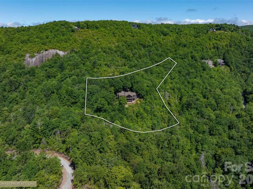 100 Meadow Ridge Drive, Lake Toxaway, NC 28747.  MLS# CAR4397807, YatesRealty ID 33011. 
