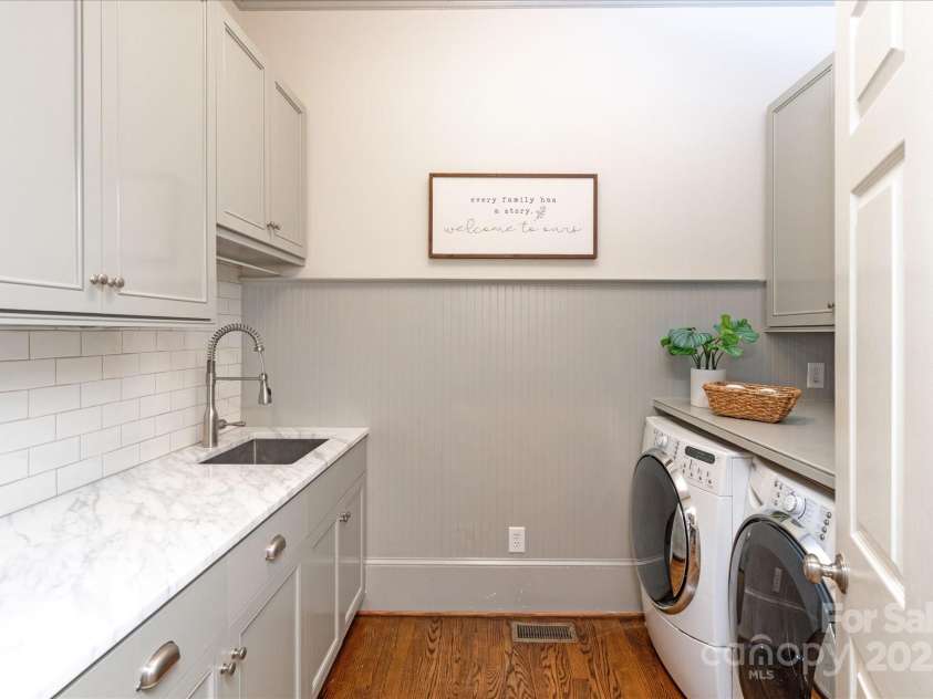 11723 Oakland Hills Place, Charlotte, NC 28277.  MLS# CAR4267276, YatesRealty ID 33011. 