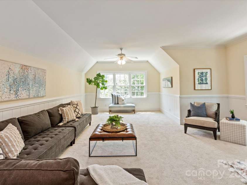 11723 Oakland Hills Place, Charlotte, NC 28277.  MLS# CAR4267276, YatesRealty ID 33011. 