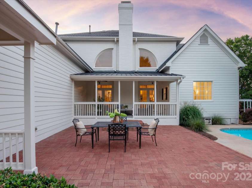 11723 Oakland Hills Place, Charlotte, NC 28277.  MLS# CAR4267276, YatesRealty ID 33011. 