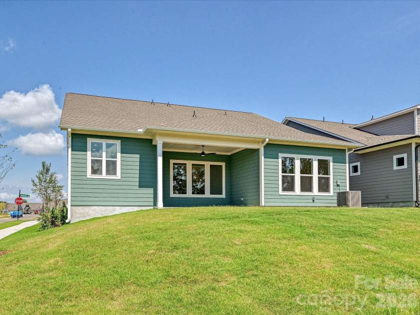 1157 Pastoral Place, Waxhaw, NC 28173.  MLS# CAR4372182, YatesRealty ID 33012. 