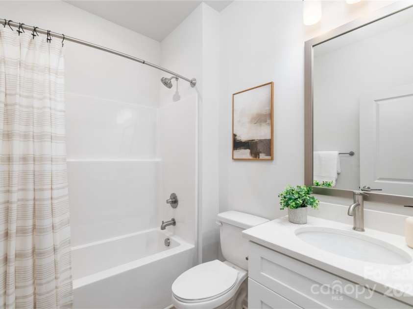 1415 Summerville Road, Charlotte, NC 28214.  MLS# CAR4284770, YatesRealty ID 33012. Representation