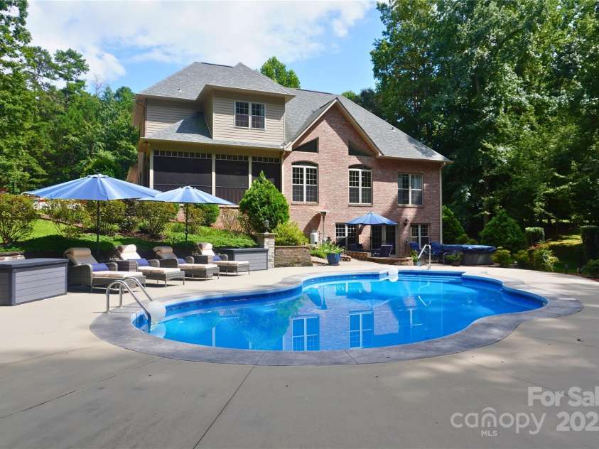 160 Dockside Drive, Salisbury, NC 28146.  MLS# CAR4290577, YatesRealty ID 33013. 